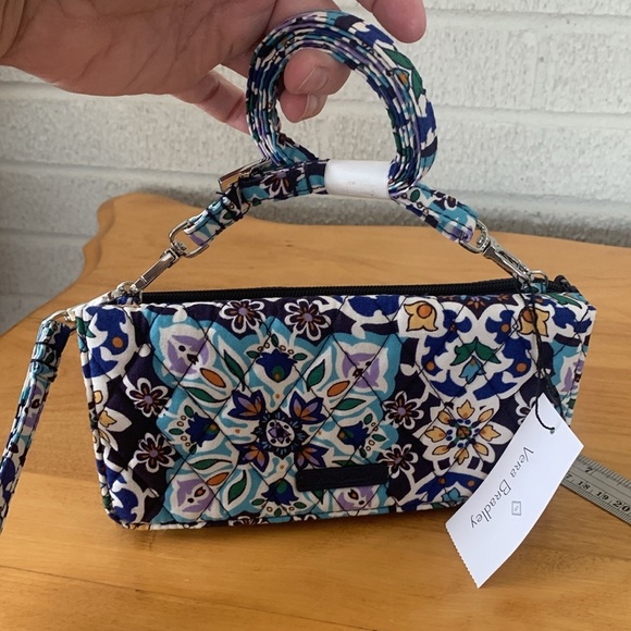 Vera Bradley RFID Wallet Crossbody Blue White "Lisbon Medallion Cool" NEW - Picture 8 of 10